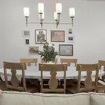 Glamorous Heart Of Kentucky Suite